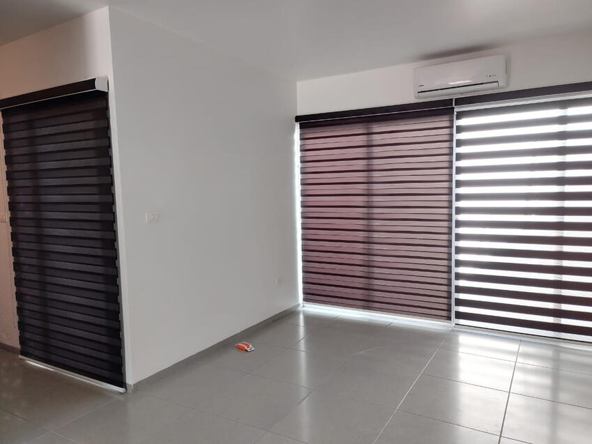 Persiana Sheer Elegance Marrón Persiana Sheer Elegance Marrón